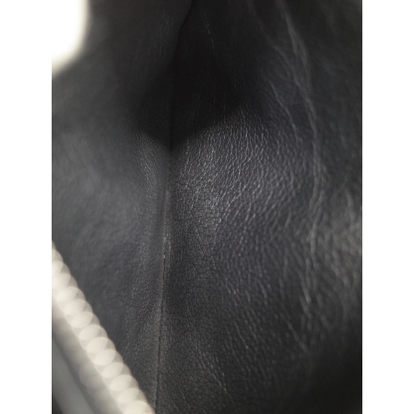 Louis Vuitton Pochette Lock Me Chain Black - Picture 7 of 9